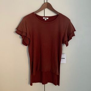 Lna high low tee